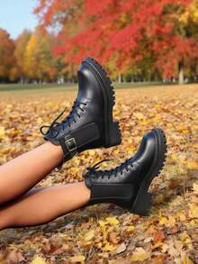 Stivali neri con cerniera laterale e lacci in pelle PU per coppie, nuovi stivali corti da donna stile vintage per autunno/inverno 2025, stile britannico, stivali con suola spessa per donna