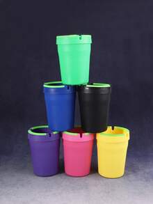 1pc Glow In The Dark Car Ashtray Cigarette Self-Extinguishing Cup Car Ash Holder Portable Truck Home Office PORTABLE ASHTRAY