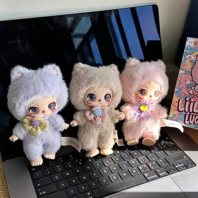 Brinquedo de vinil Liila'ZOO 1ª geração - Boneca fofa com orelhas de coelho e chaveiro floral, colecionável em PVC/poliéster macio, presente de Natal, decoração para casa e festa, sem necessidade de pilhas, acessórios para coelhos, presente de Natal, design divertido, colecionável durável