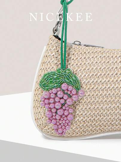 简约时尚度假包包挂件，撞色串珠仿真椰子树挂件，精致迷你高颜值摆件，小众设计感日常百搭挂件，适合海边度假日常包包服饰搭配