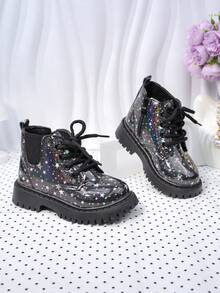 1 双黑色亮面柔软 PU 婴幼儿女童靴，橡胶鞋底，前部系带，侧拉链设计，时尚儿童短靴，适合 3-12 岁女童，适合日常、休闲、学校、度假、派对、学生、公主，2025 年秋冬新款