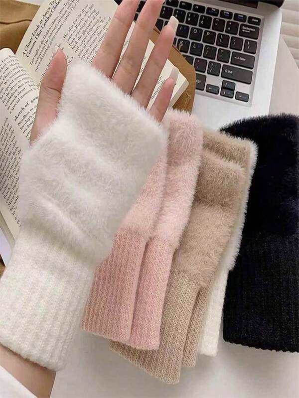 A Pair Of Solid-Colored Puffy Fingerless Gloves For Women And Warm Elastic Knitted Gloves Are Suitable For Office And School Writing In Autumn And Winter
