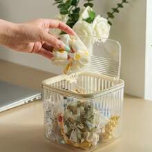 1 صندوق تخزين بلاستيكي مقاوم للماء مربع متعدد الوظائف، سهل التنظيم وتخزين الاكسسوارات، مع غطاء، مناسب لشرائط الشعر والفيونكات ومشابك الشعر والأعواد القطنية، منظم شفاف للمكياج