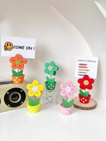 1 Stück/4 Stücke blumenförmiger Tischkartenhalter, Cartoon Holzblumen Kartenclip, Notizclip, Nachrichtenclip, Fotoklammer, Holzhandwerk, Bürotisch Dekoration, Geschenk zu Feiertagen