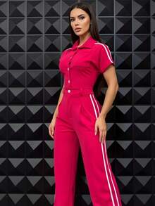 Conjunto pantalon y top Casual moda informal de dos piezas para mujer, con top corto de manga corta ajustado y pantalón jogger, detalle de rayas laterales blancas. - Rojo - Ver 1