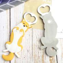 1pc Adorable Cat-Shaped Bottle Opener With Heart Cutout - Durable Plastic, Manual Operation, Perfect For Beer & Dog Lovers, Cute Kitchen Gadget