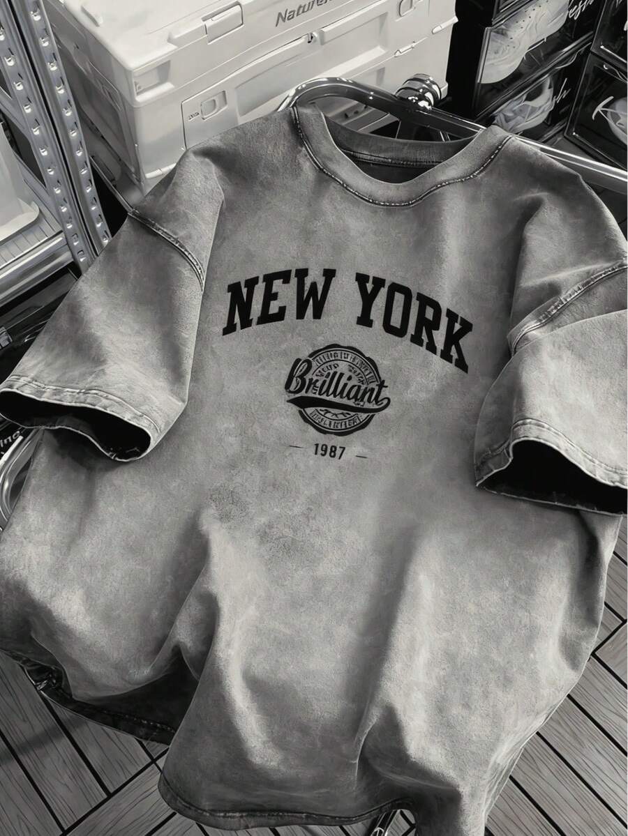 1PCS Men's Heavyweight 230g/M²% Cotton Loose T-Shirt - Round Neck Short Sleeve Casual Bohemian Style With New York Pattern Print And Vintage Letters, Available In Plus Sizes, All-Season Comfortable, Machine Washable Casual Clothing (Large And Tall Sizes) - Suitable For Layering And Daily Matching - Black/White/Grey/Navy Blue/Red/Brown, Geometric And Text Designs, Adult Relaxed Fit, Street Style, Breathable Material, Durable Construction-Premium Cotton Graphic Printed Round Neck T-Shirts-365T - 灰色 - 查看 1
