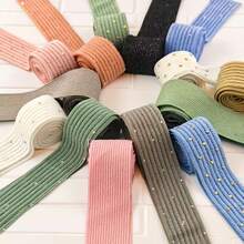 1 Rolle einseitig geripptes Band, gestreiftes Kordsamt-Band, verschiedene Farben, 3 Handwerke verfügbar (Folienpunkt, Strass-Einlage oder hochmetallischer Glanz), geeignet für DIY-Basteleien, Haarzubehör, Geschenkverpackung, Weihnachtsdekoration, Blumenarrangements, Hochzeiten, Partydekorationen