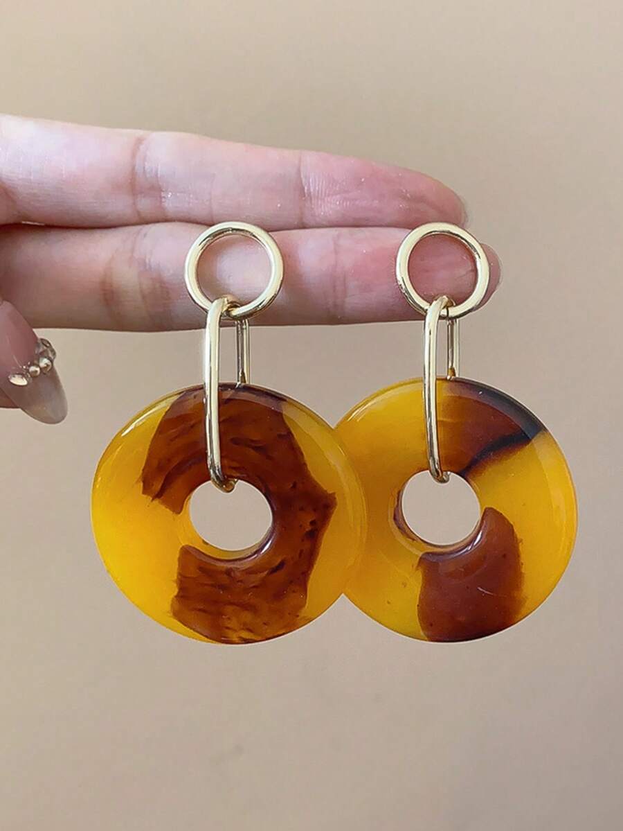 1 Pair Asymmetrical Metal Round Resin Pendant Earrings, European & American Style Earrings For Women & Girls, Suitable For Travel, Wedding, Party, Birthday, Christmas Gift 2025