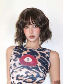 Brown Short Curly Bob Wigs With Bangs For Women 10 Inch Synthetic Curly Bob Wig For Girl Natural Looking Summer Daily Party Cosplay Use For Halloween And Christmas New Year Carnival Music Festival Cosplay ,Gifts For Girls,Summer Graduation Gifts,Ready-Made Gifts,Halloween Christmas Gifts - 棕色 - 查看 3