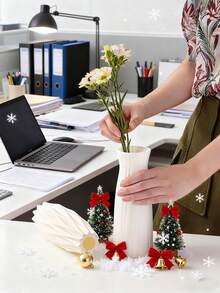 1pc Creative Plastic Vase, Living Room Coffee Table Tabletop Vase, Rose And Lily Flower Vase, Various Styles, Simple Vases, Fake Vases, Decorative Vases, Suitable For Home Decoration And Flower Storage,Christmas Decorative Vase, Christmas Tree Branch Storage Bottle Room Decor Glass Vase