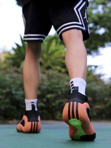 Giày bóng rổ cổ thấp bền bỉ, buộc dây mũi tròn adidas Harden Vol. 8 CY dành cho nam màu đen và cam IE2694 - Màu cam đậm - Xem 5