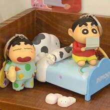 Móc khóa Crayon Shin-Chan "Cuộc sống thường ngày của tôi", Mặt dây chuyền hình nhân vật hoạt hình dễ thương, Chất liệu PVC/Silicone/Floating, Thiết kế hình cảnh thường ngày như học tập và ăn uống, Phụ kiện chìa khóa xe bền, Quà tặng hoàn hảo cho người hâm mộ Anime, Phù hợp cho trẻ em, thanh thiếu niên và người lớn, Vật trang trí phong cách - Nhiều màu - Xem 6