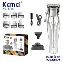 Kemei 科美新款高级电动理发器和修剪器组合套装 | 二合一无线设计，配备 Type-C 快速充电 | 锋利亲肤的自磨刀片，配有 4 个导梳 | 居家理发和送礼的理想之选 - 銀色 - 查看 12