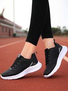 1 Pair Women's Fashion Casual Lightweight Comfortable Black Running Shoes, Non-Slip Hiking Shoes, Lace-Up Low-Top Outdoor Sports Shoes, Spring/Autumn, Winter New Model - Black and White - View 2