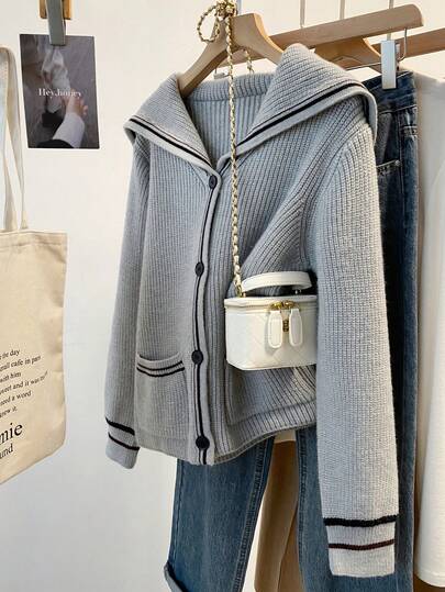 JIANHU Cremefarbene Strickjacke mit Matrosenkragen - Herbst/Winter mit schwarz-roten Streifenbesätzen & 4 Knöpfen | Outfit für Weihnachtsparty & Campus-Date