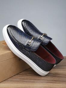 1 para męskich mokasynów z okrągłym noskiem i teksturowaną cholewką z PU, podeszwą gumową, wsuwanych, codziennych, odpowiednich do noszenia na co dzień