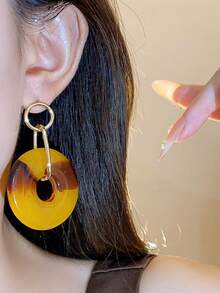 1 Pair Asymmetrical Metal Round Resin Pendant Earrings, European & American Style Earrings For Women & Girls, Suitable For Travel, Wedding, Party, Birthday, Christmas Gift 2025