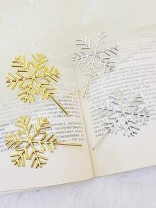 6pcs Christmas Snowflake Cake Inserts, Snowflake Cake Decorations, Cake Toppers, Paper Cup Dessert Decorations, Suitable For Christmas Party Table Decorations