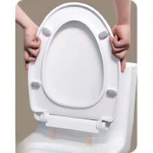 1 Stück Toilettensitz aus hochwertigen Materialien in Einzelfarbe, mit mehreren Farboptionen erhältlich. Geeignet für Hotels und Badezimmer, er bietet Ihnen ein sauberes, leises und komfortables Nutzungserlebnis und ist damit die ideale Wahl für den Austausch von Toilettenzubehör.