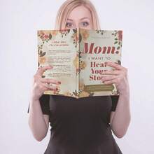 Listen To Mom's Stories 日記套組：母親引導式日誌，分享生活與愛－親子禮物；Listen To Dad's Stories 皮革筆記本；故事訊息書 - 彩色 - 查看 8