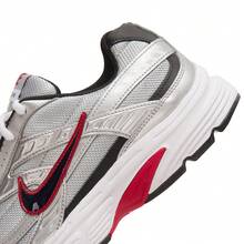 Zapatillas de running para hombre Nike Initiator, parte superior de malla transpirable, cómodas, zapatillas casuales ligeras, con absorción de impactos y rebote, 394055-001 - Plata metalizado/negro/blanco/rojo campus - Ver 5