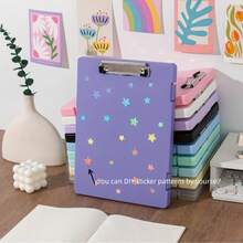 1 pieza Tablero de clip de archivo de estilo INS de alta transparencia en PP, Tablero de escritura con hojas sueltas A4 con diseño antideslizante, que combina perfectamente el diseño minimalista nórdico y las funciones eficientes de oficina/estudio. Hecho de material PP de alta transparencia, ligero y resistente al desgaste, el diseño antideslizante garantiza un uso duradero sin daños. El tablero de escritura antideslizante proporciona un soporte estable para una escritura suave. Adecuado para la organización de material de diario, almacenamiento de documentos de oficina