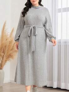 Vestido de punto acanalado de manga larga y elegante talla grande, con cuello alto, decoración de botones y cinturón de lazo para mujeres