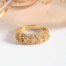 خاتم مطلي بالذهب الأصفر عيار 18 قيراط بتصميم هندسي مع زركونيا اصطناعية، حلقة من السبائك المعدنية، للارتداء اليومي والهدايا، مجوهرات لعيد الميلاد