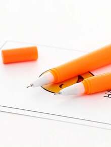 12pcs/Set Cute Cartoon Radish Shaped Neutral Pens, High-Quality Student Stationery, Creative Children's Festival Gift, Black Ink