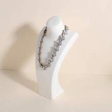 GemeShou Organizador de almacenamiento de collares blanco en  Estante portacollares de terciopelo Estantes de exposición de bustos de joyas Maniquí de joyas para mostrador BlancoGrande - Blanco - Ver 5