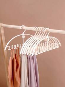 1 قطعة شماعات ملابس متعددة الوظائف - تصميم خالي من التجاعيد ومانع للانزلاق، ذو غرض مزدوج كشماعات للملابس الداخلية وتخزين وتجفيف الجوارب مع مشبك للجوارب، رف تخزين ملابس عملي للمتاجر والاستخدام المنزلي