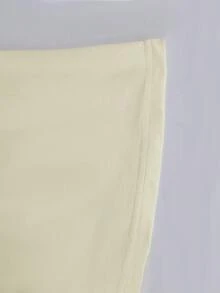 Elegantes gestricktes Damen-Langkleid mit Quadratausschnitt, Langärmeln und kontrastierendem Spitzenakzent, körperbetonter Meerjungfrauenstil