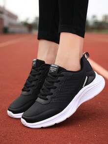 1 Pair Women's Fashion Casual Lightweight Comfortable Black Running Shoes, Non-Slip Hiking Shoes, Lace-Up Low-Top Outdoor Sports Shoes, Spring/Autumn, Winter New Model - Black and White - View 4