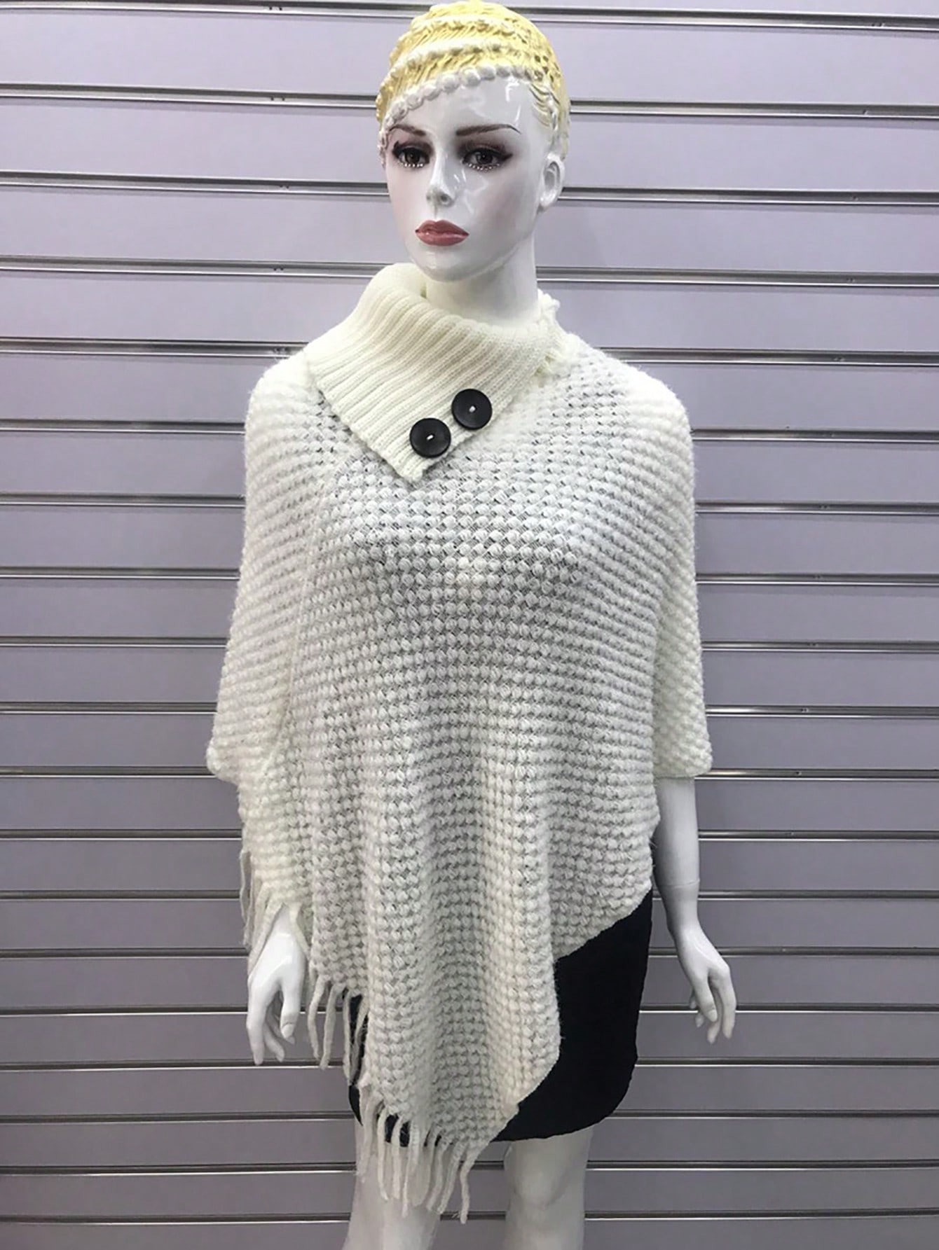 1 قطعة بونشو نسائي مصنوع من الصوف بياقة عالية وأزر...