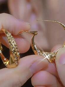 1 Pair Elegant Hoop Earrings, Zinc Alloy With Glitter Decor, Versatile Fashion Earrings For Women, Suitable For Daily And Party Wear, Great Valentine's Day Gift