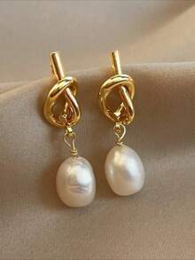 1 Pair French Baroque Irregular Pearl Pendant Stud Earrings For Women, Niche, Fashionable, Versatile, With A Sense Of Design And Knotting Details,Baroque Pearl Earrings For Women Irregular Freshwater Pearl Earrings 18K Gold Plated Elegant French Style Dangle Earrings Hypoallergenic Tarnish Resistant Waterproof Gift For Her Mother Valentine's Day Gift Anniversary Wedding Party Graduation Daily Jewelry 8cmx13cm Limited Stock