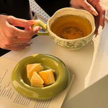 优雅铃兰图案杯碟勺套装 - 适合享用咖啡、下午茶、居家使用，也是节日和婚礼的理想礼物