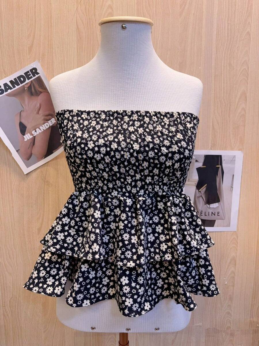 Women's Cropped Printed Blouse With Ruffle - Black - View 1