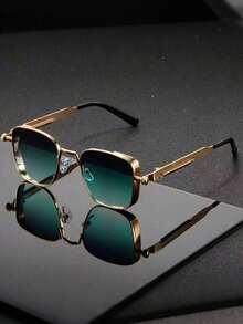 1 件时尚、优雅、多功能男士时尚眼镜，适合办公室使用和旅行，具有高达 400 的紫外线防护功能，配有方形金属镜框，重量极轻。