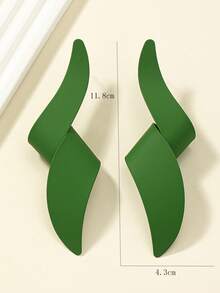 Geometric Design Earrings - View 4