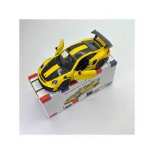 Burago Bộ sưu tập mô hình xe hơi hợp kim đúc tỷ lệ 1:64, bản sao chính thức được cấp phép của Mercedes-Benz, , Cadillac, Chevrolet, đồ chơi xe đua sưu tầm, quà tặng sinh nhật cho nam giới. - Porsche 911 GT2 RS-Vàng - Xem 2