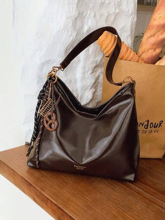 1 件复古时尚宽敞女士托特包，2025 秋冬新款极简时尚单肩斜挎包，高端奢华小众单肩方包，适合通勤、办公室女士、商务、大学生、购物、约会、旅行、度假，配有精美吊坠