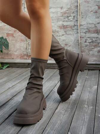 Women's Thick Sole Zipper Back Round Toe Vintage Pleated Short Boots, Fashion Slimming Brown Ankle Boots, Comfortable Mid-Calf Boots, New Arrival For Autumn