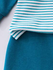 2 Stücke/Set Kleinkinder Jungen Lässig Outfit, süßes Bären Muster gestreifter Splice Ohr Design Langarm Top kombiniert mit braunen Bundfalten Hosen, bequeme Alltagskleidung