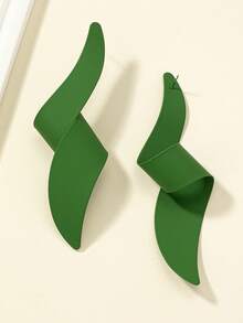 Geometric Design Earrings - View 3