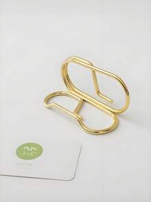 Hollow Business Card Holder Creative Product Storage Box, Office Display, Ideal Gift, Multiple Colors Available, Essential For Business Office, High-End Line Design Business Card Display Stand, 3 Fashionable Colors To Choose From, Simple Desktop Standing Business Card Stand, Card Display Base, Photo Photo Card Display Stand