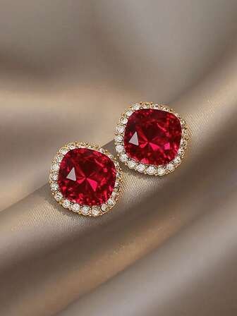 1 Pair Minimalist Elegant Artistic Square Stud Earrings, Suitable For Women Everyday And Holiday Wear