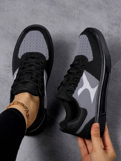 Women's Outdoor Casual Elegant Bohemian Lace-Up Flat Fabric & Mesh Patchwork Sneakers