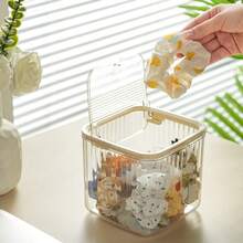 1 صندوق تخزين بلاستيكي مقاوم للماء مربع متعدد الوظائف، سهل التنظيم وتخزين الاكسسوارات، مع غطاء، مناسب لشرائط الشعر والفيونكات ومشابك الشعر والأعواد القطنية، منظم شفاف للمكياج